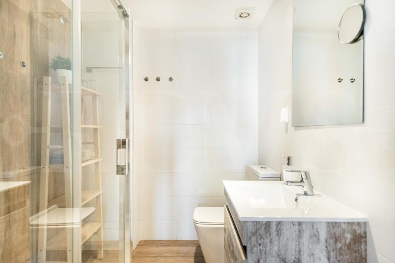 Spacious Apartment Next To Plaza De La Merced By Rems Málaga Extérieur photo